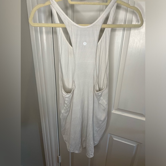 Lululemon silverscent tank size 10 white - Picture 2 of 5